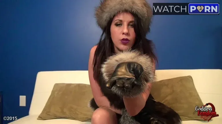 amiee cambridge brought under the spell of my furs jpg
