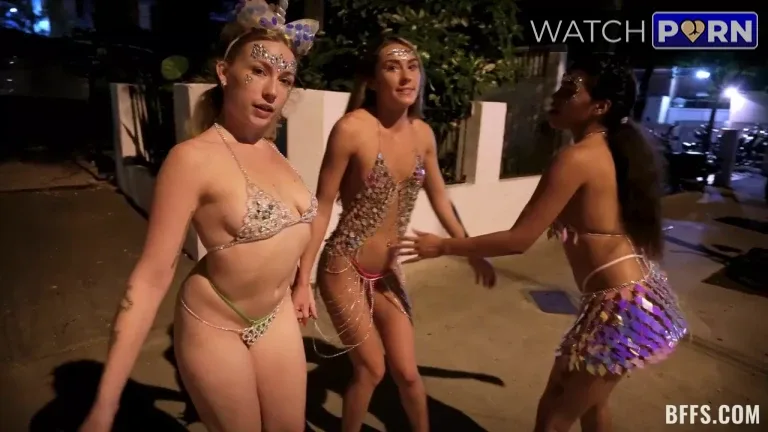 maya farrell mackenzie mace and stella elle fantasy fest bffs 1 jpg